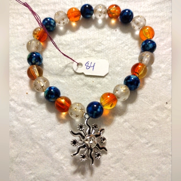 Artemis's Gems custom-made beaded bracelet with metal sun charm - Picture 1 of 5